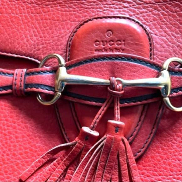 Sale !!Authentic GUCCI Coral Red Leather Medium Emily Shoulder Bag