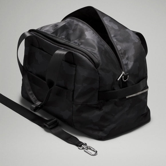 Sold out new lululemon City Adventurer Duffle Bag 29L