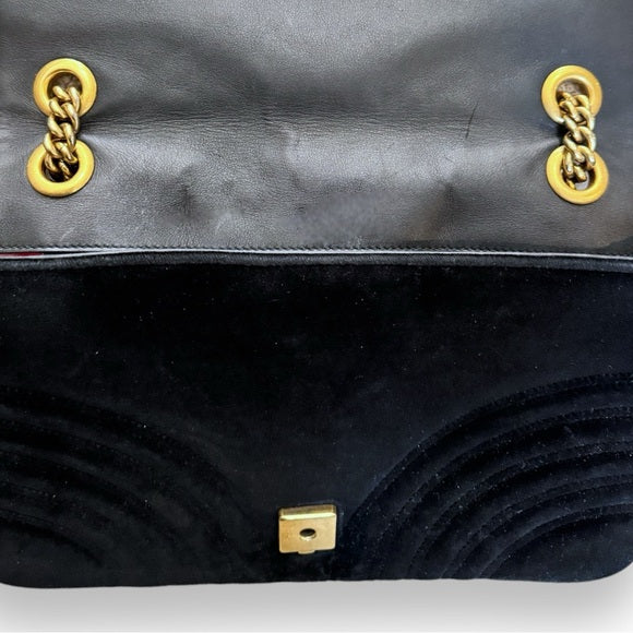 Authicated GUCCIMedium Marmont Matelasse Shoulder Bag