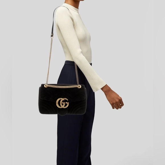 Authicated GUCCIMedium Marmont Matelasse Shoulder Bag